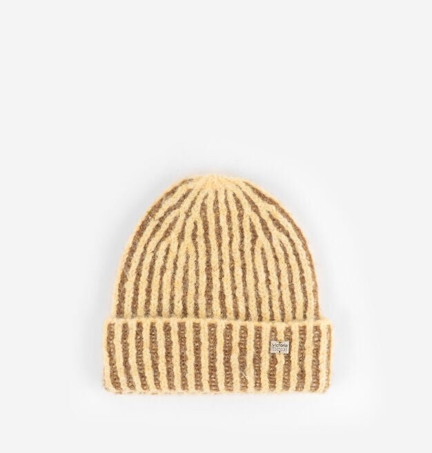 KNITTED BEANIE