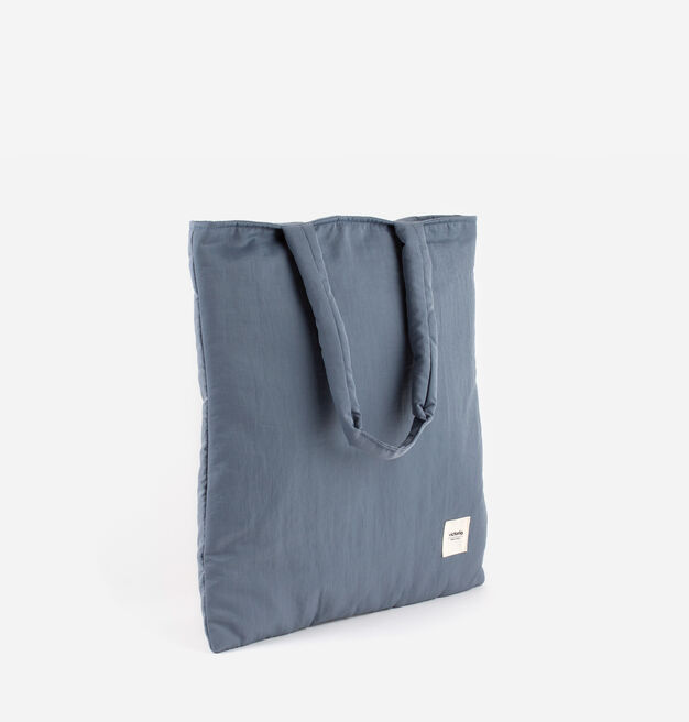 QUILTED NYLON TOTE