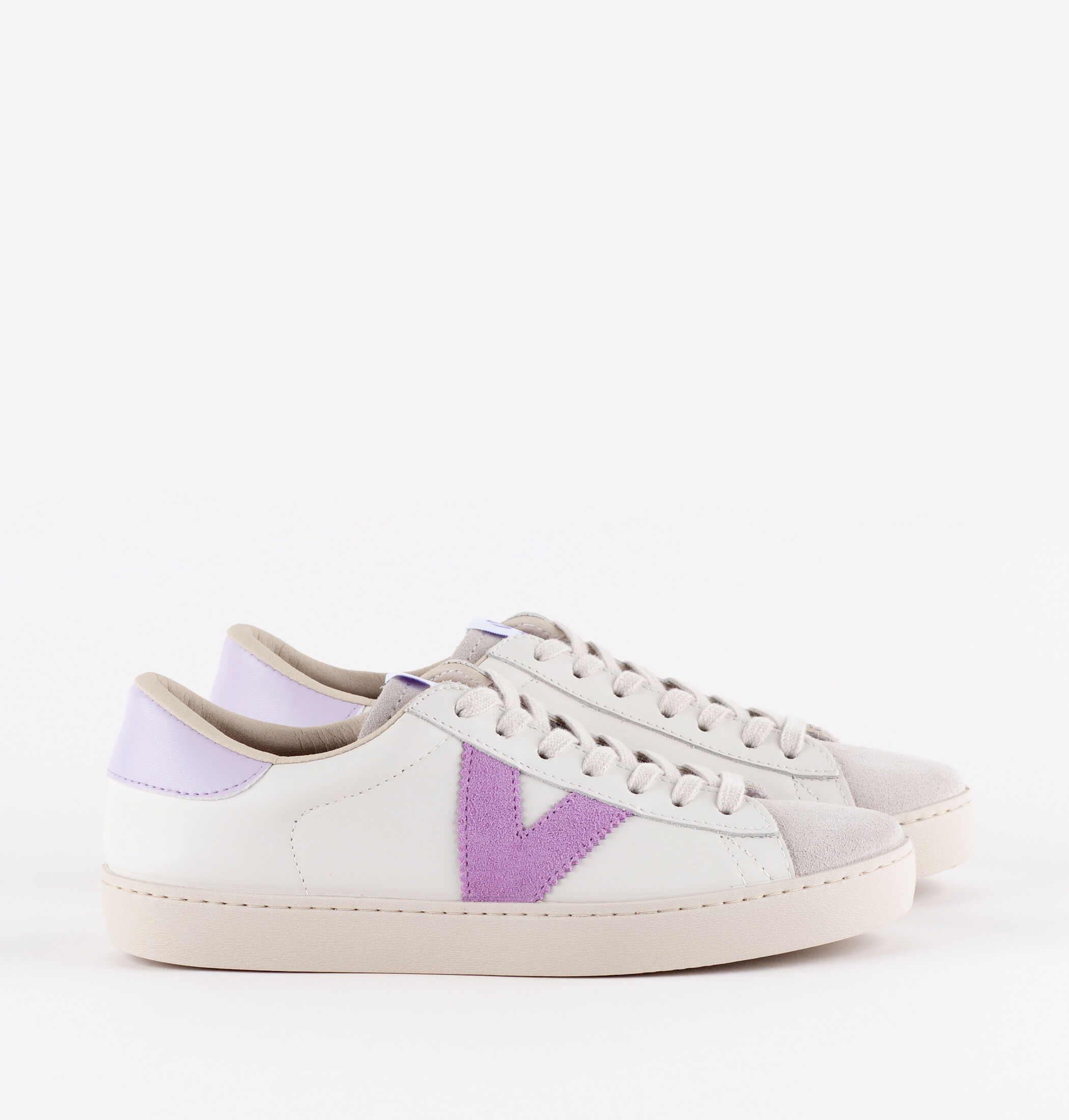 Victoria chaussure sale a scratch