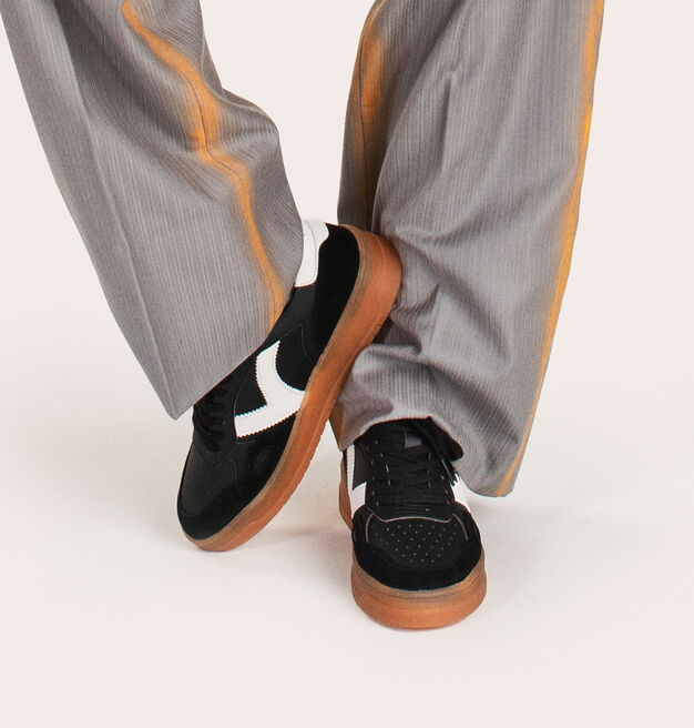 SEUL FAUX LEATHER & CONTRAST