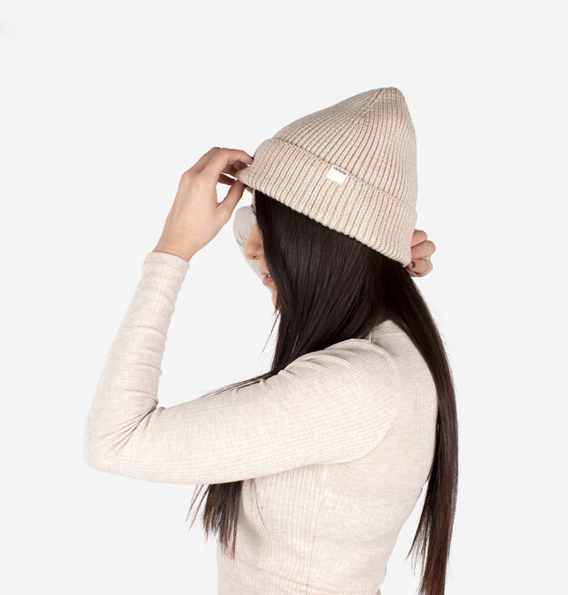 LUREX DETAIL BEANIE