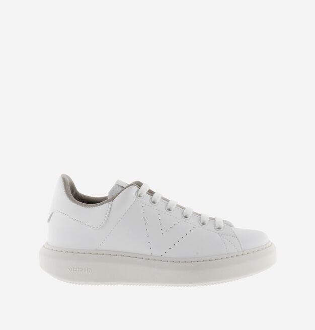 MILÁN FAUX LEATHER SNEAKERS