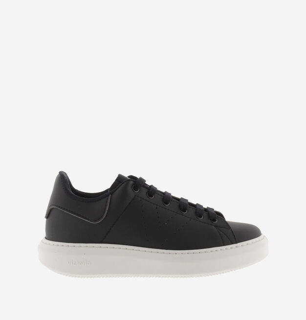 MILÁN FAUX LEATHER SNEAKERS