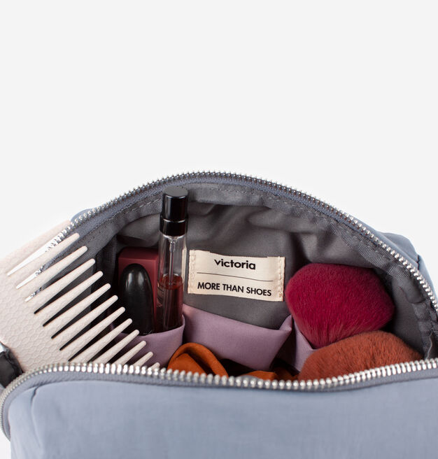 QUILTED NYLON VANITY CASE