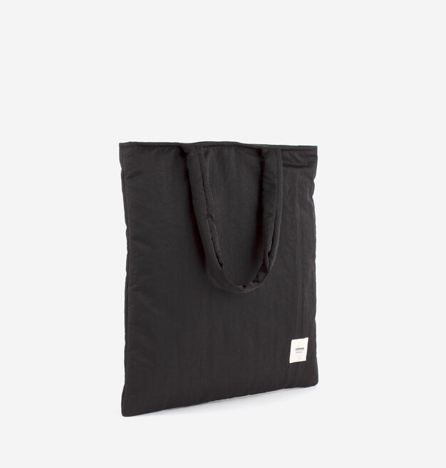 QUILTED NYLON TOTE