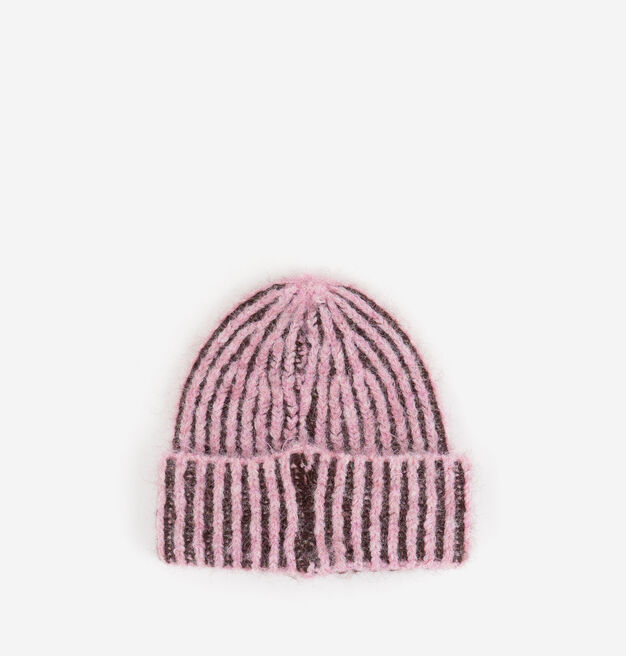 KNITTED BEANIE