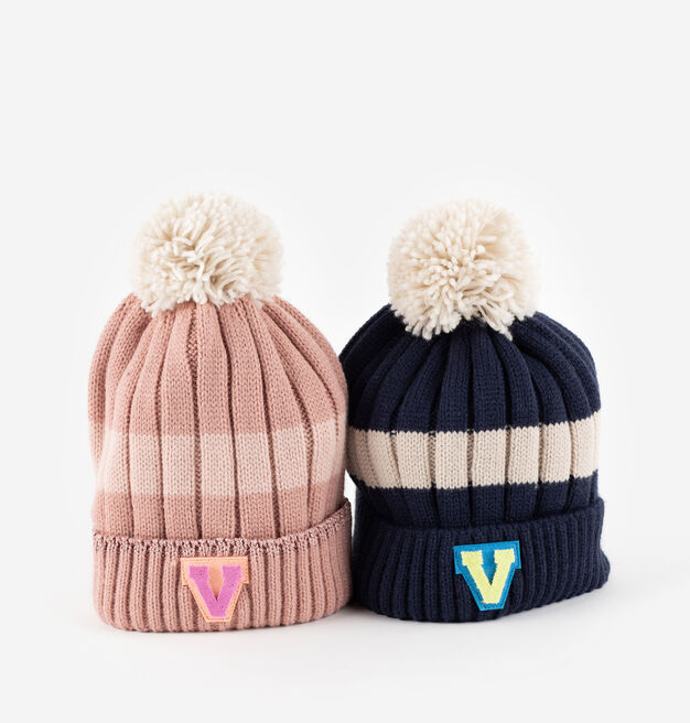 WOOLLEN HAT POM POM