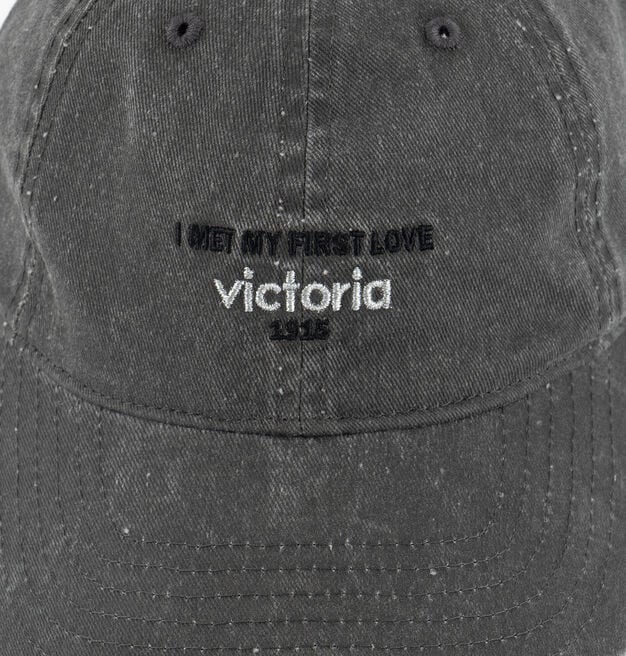 CASQUETTE SERG&Eacute; LAV&Eacute; & BRODERIES