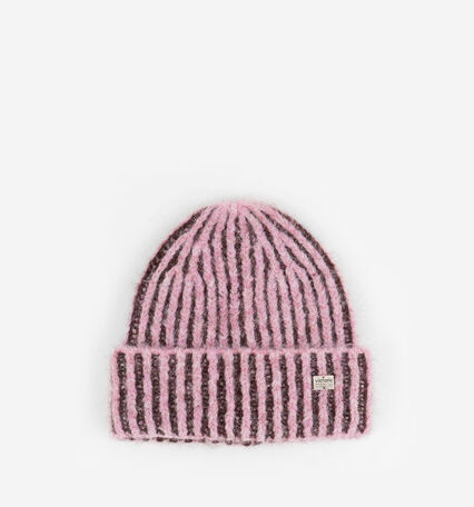 KNITTED BEANIE