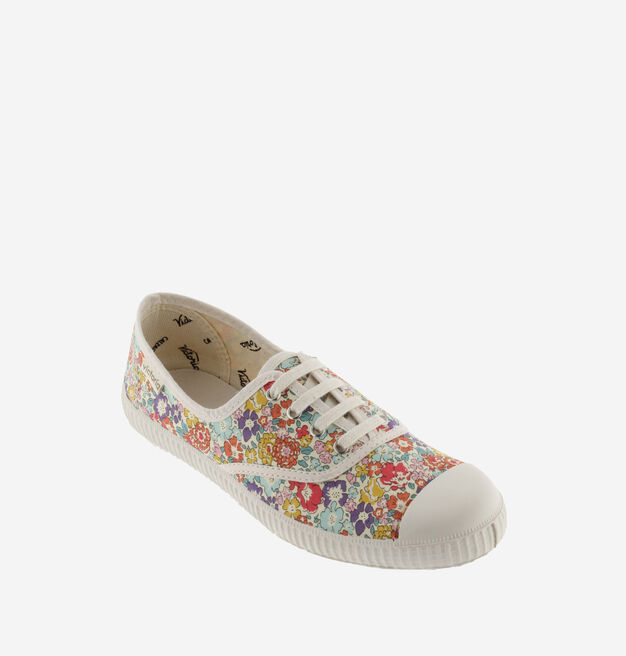1915 VORFUSS-SEGELTUCH-STOFF FLORAL LIBERTYMUSTER