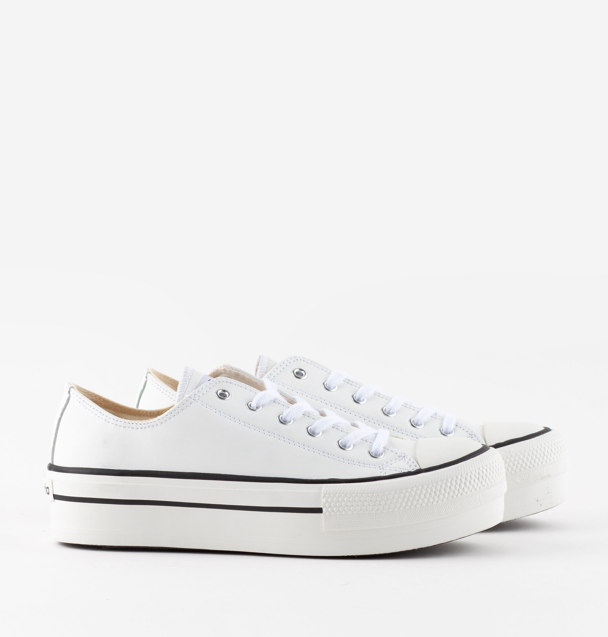Victoria tipo converse top plataforma
