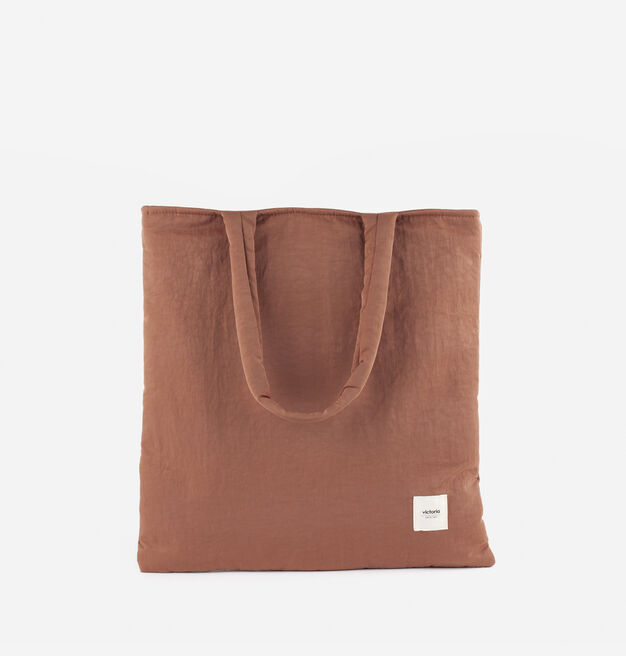 QUILTED NYLON TOTE