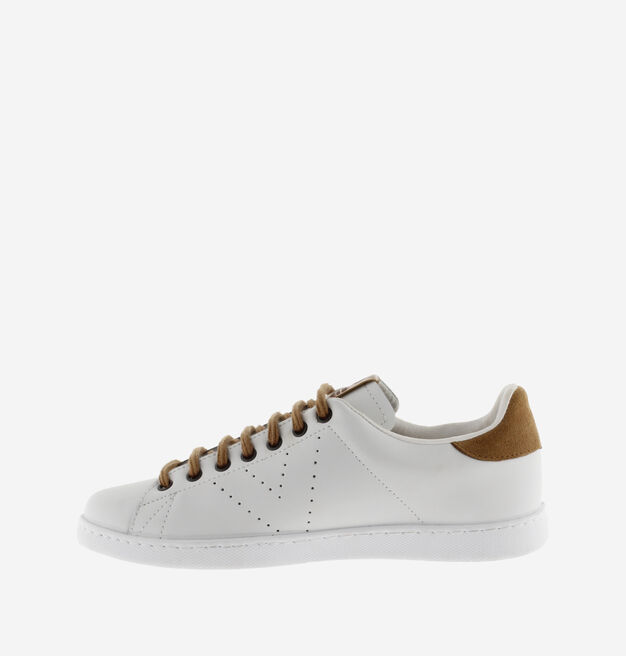 TENIS EFECTO PIEL DETALLE COLOR