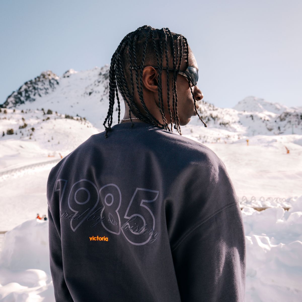 SWEATSHIRT 1985 & EMBROIDERY